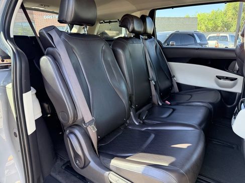 Used 2024 Kia Carnival SX FWD image 26
