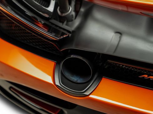 Used 2022 McLaren 720S Spider RWD image 21