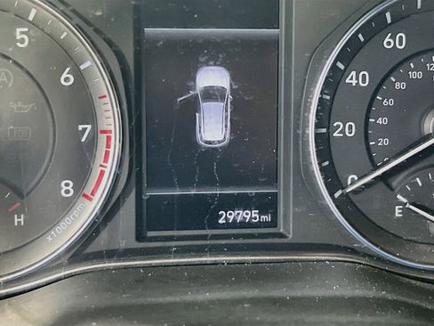 Used 2023 Hyundai Kona SE w/ Cargo Package image 12