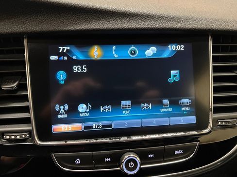 Used 2020 Buick Encore Preferred FWD image 23