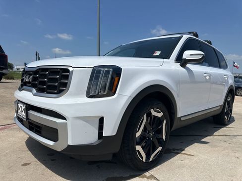 Used 2025 Kia Telluride S AWD/4WD image 3