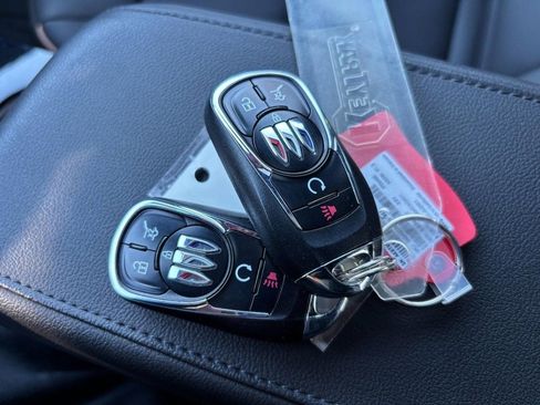 Used 2025 Buick Envista Avenir image 7