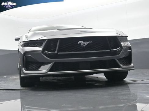 Used 2025 Ford Mustang GT RWD image 18