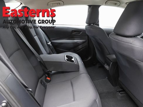 Used 2025 Toyota Corolla LE FWD image 22