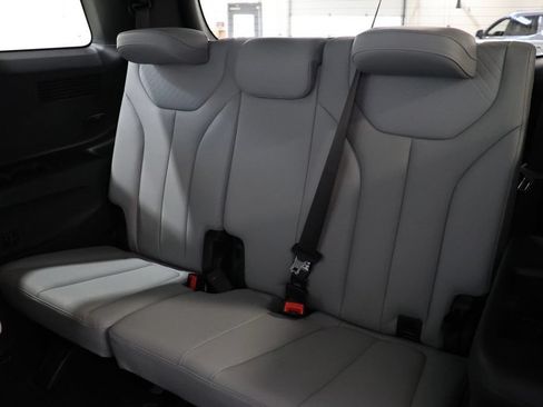 Used 2025 Hyundai Palisade SEL AWD/4WD image 31
