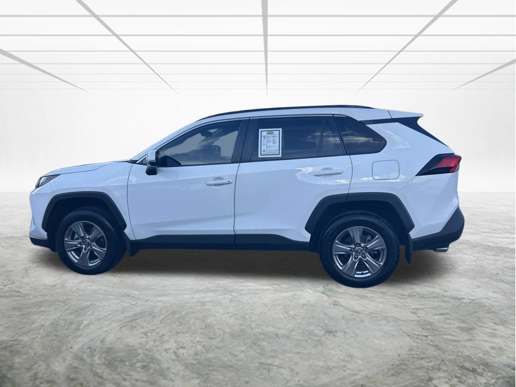 Used 2024 Toyota RAV4 XLE w/ Convenience Package FWD image 7
