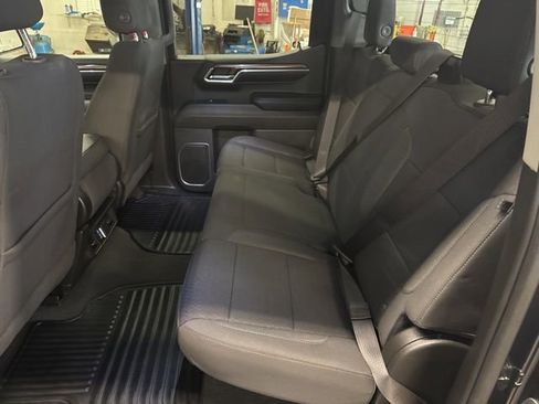 Used 2023 Chevrolet Silverado 1500 LT image 21