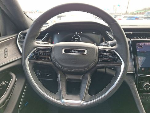 Certified 2022 Jeep Grand Cherokee Overland image 16