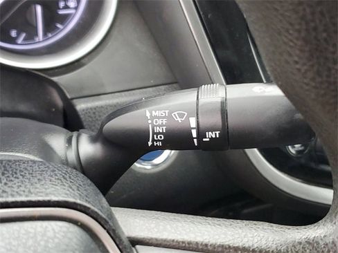 Used 2021 Toyota Camry LE image 14