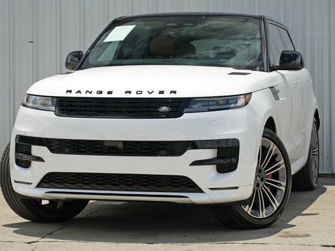 Used 2024 Land Rover Range Rover Sport Autobiography image 3