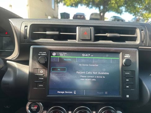 Used 2022 Toyota GR86 Premium w/ ALL Weather Mat Package (TMS) RWD image 14