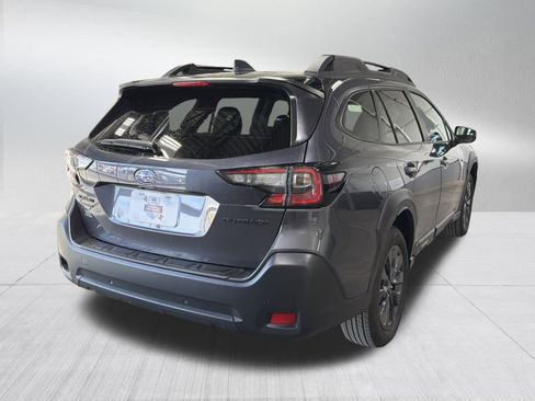 Certified 2025 Subaru Outback Onyx Edition image 7