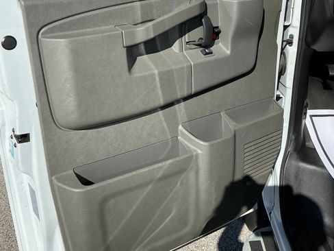 Used 2023 GMC Savana 2500 Work Van image 5