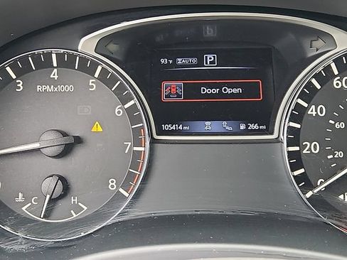 Used 2019 Nissan Pathfinder SL AWD/4WD image 21