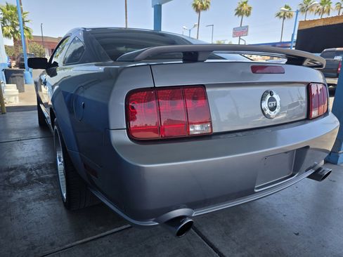 Used 2006 Ford Mustang GT Premium RWD image 5