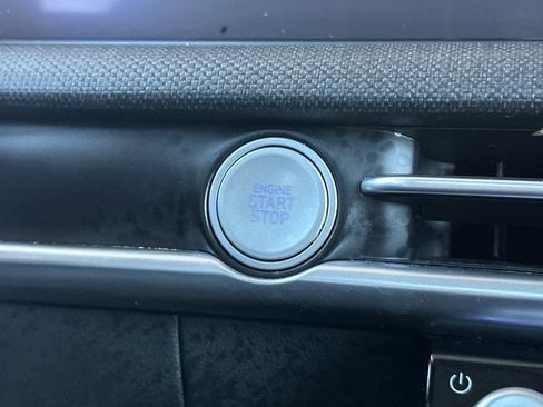 Used 2025 Hyundai Tucson SEL image 23