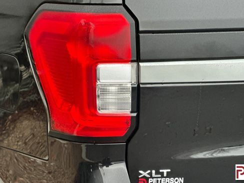 Used 2023 Ford Expedition XLT image 36