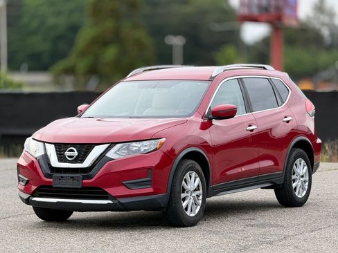 Used 2017 Nissan Rogue SV AWD/4WD image 6