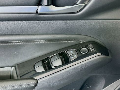 Used 2023 Nissan Altima 2.5 SL image 18