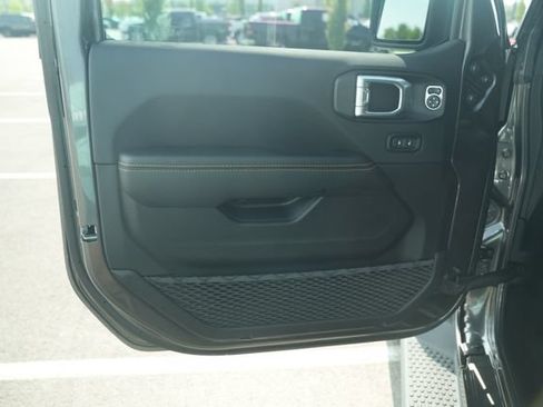 New 2026 Jeep Wrangler Unlimited Sahara AWD/4WD image 12