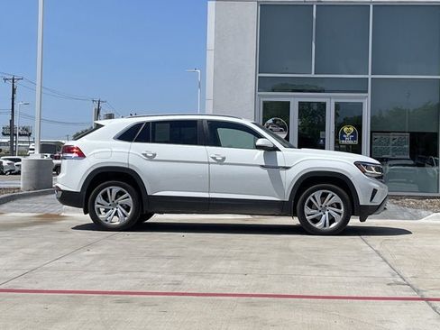 Used 2020 Volkswagen Atlas Cross Sport SEL w/ Cross Sport MDO Package FWD image 7