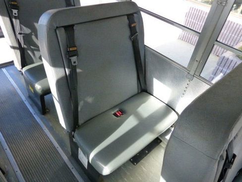 Used 2007 Chevrolet Express 3500 w/ School Bus Package image 26