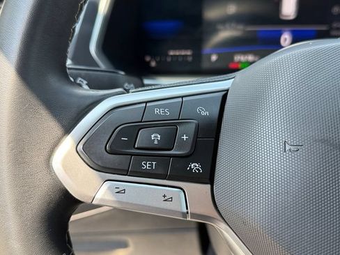 Used 2023 Volkswagen Tiguan SE R-Line AWD/4WD image 19