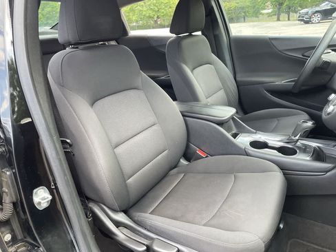 Used 2018 Chevrolet Malibu LT FWD image 14