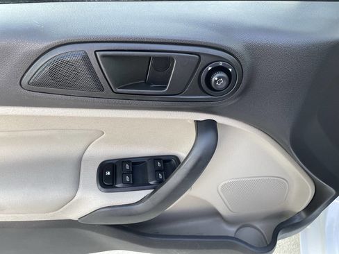 Used 2018 Ford Fiesta SE image 19