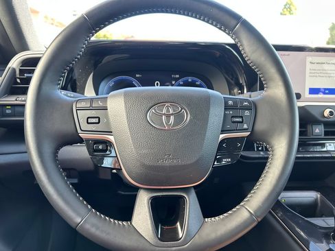 Certified 2026 Toyota Crown AWD/4WD image 17