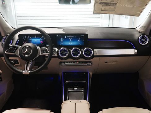 New 2026 Mercedes-Benz GLB 250 4MATIC image 17