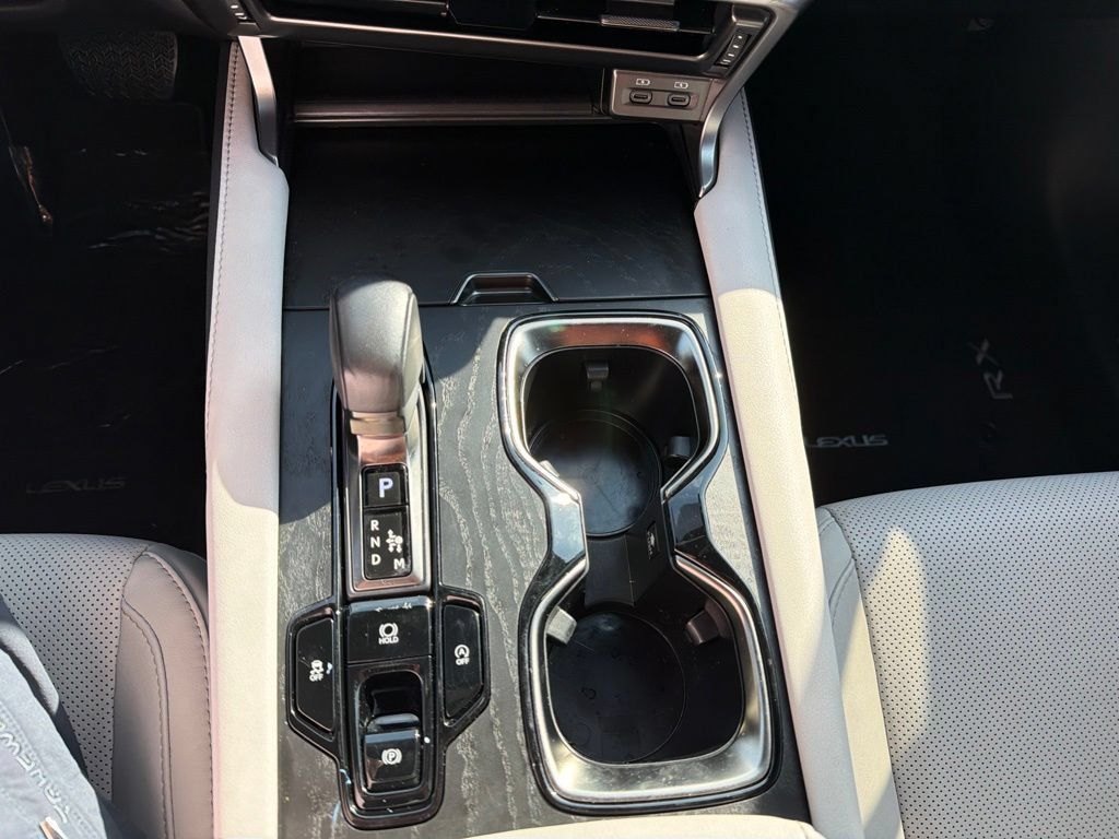 Used 2023 Lexus RX 350 Premium w/ Cold Area Package FWD image 3