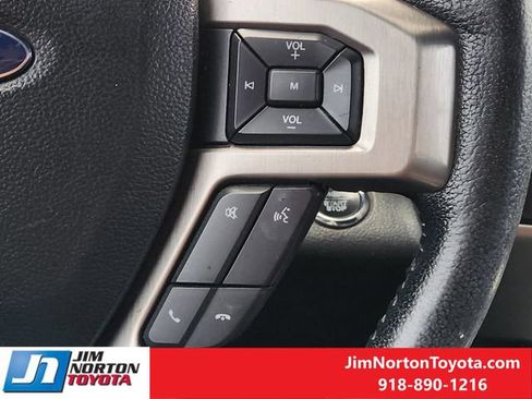 Used 2015 Ford F150 Platinum w/ Equipment Group 701A Luxury AWD/4WD image 29