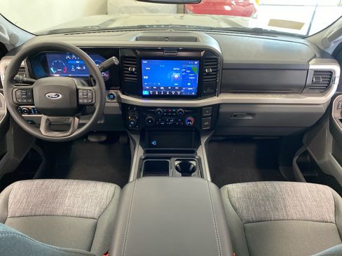 New 2026 Ford F350 XLT w/ XLT Premium Package AWD/4WD image 10