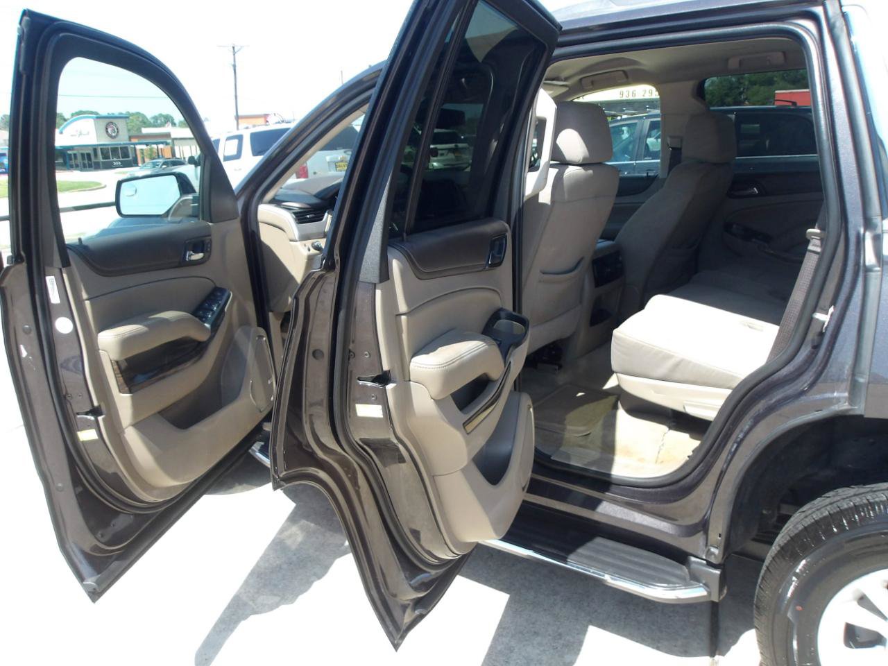 Used 2017 GMC Yukon SLE w/ SLE Value Package RWD image 15