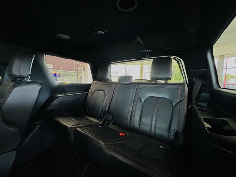 Used 2022 Ford Expedition Limited w/ Equipment Group 304A AWD/4WD image 38