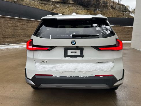 Certified 2023 BMW X1 xDrive28i w/ Convenience Package image 4