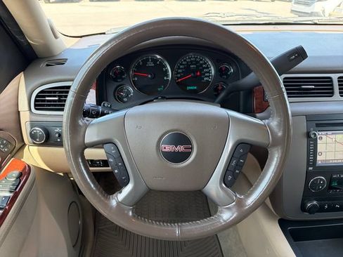 Used 2013 GMC Yukon SLT w/ SLT-2 Equipment Package RWD image 10