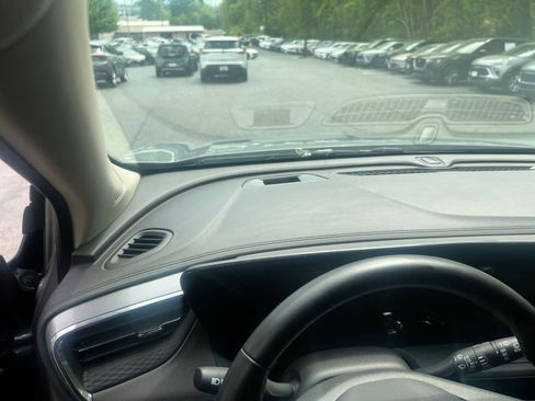 Used 2025 Buick Encore GX Preferred image 29