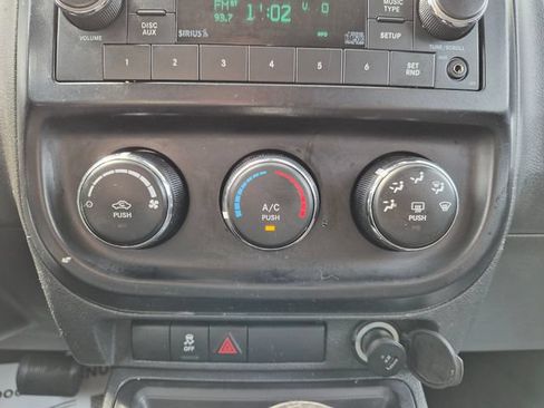 Used 2016 Jeep Compass Sport w/ Power Value Group FWD image 23