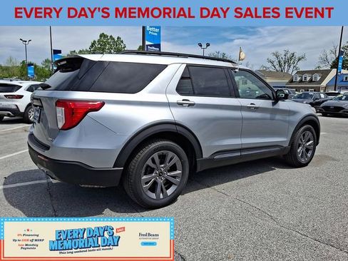 Certified 2022 Ford Explorer XLT w/ Equipment Group 202A AWD/4WD image 11