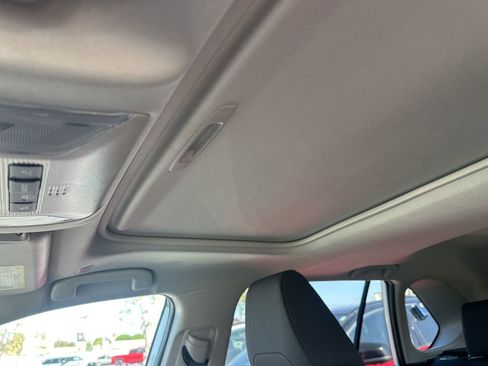 Used 2025 Toyota RAV4 XLE w/ Convenience Package image 14