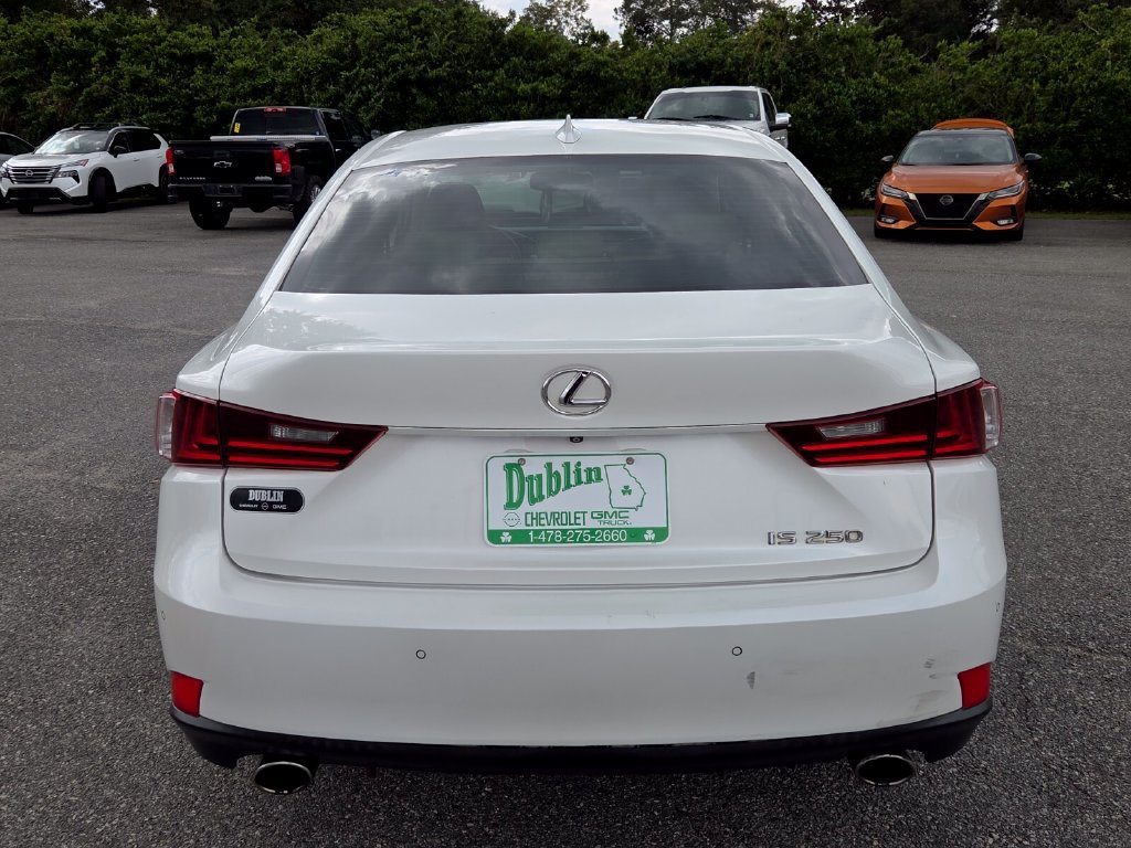 Used 2015 Lexus IS 250 w/ Premium Package RWD image 9