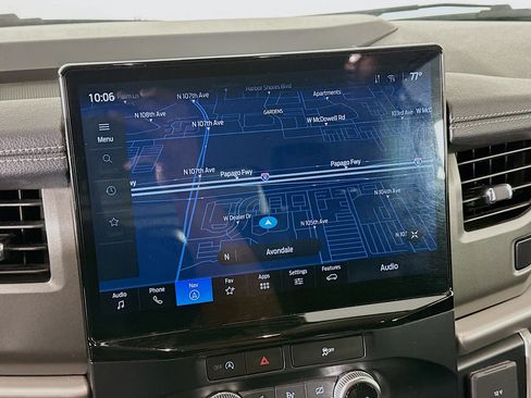 Used 2024 Ford Expedition XLT image 22