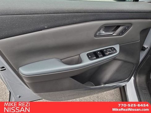 New 2026 Nissan Leaf Platinum+ w/ Cargo Package (Platinum+) image 11