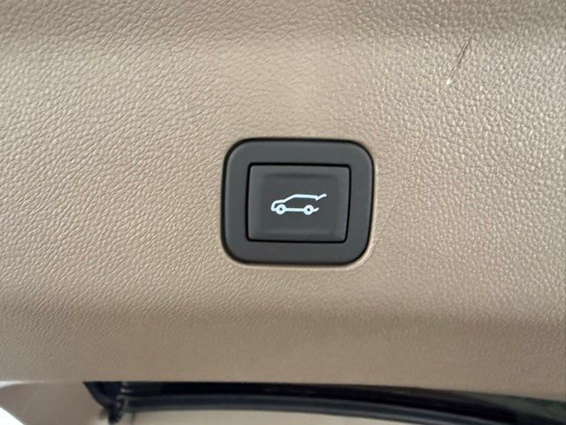New 2026 GMC Yukon XL Denali w/ Sun & Power Step Package RWD image 9