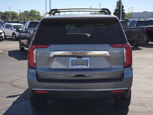 Used 2021 GMC Yukon Denali w/ Denali Premium Package AWD/4WD image 25