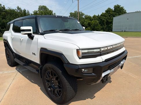 Used 2025 GMC Hummer EV 3X w/ LPO, Dark Essentials Package AWD/4WD image 8