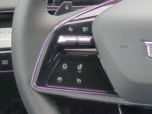 New 2026 Cadillac Optiq Luxury 1 image 15