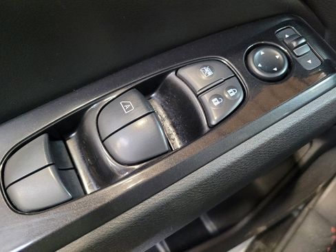 Used 2024 Nissan Altima 2.5 SL FWD image 27